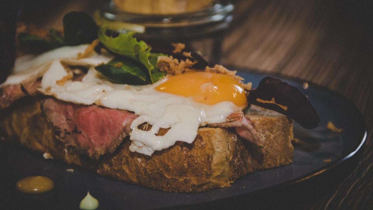 Cafe-Restaurant Leo 호텔 칼스도르프 바이 그라츠 외부 사진
